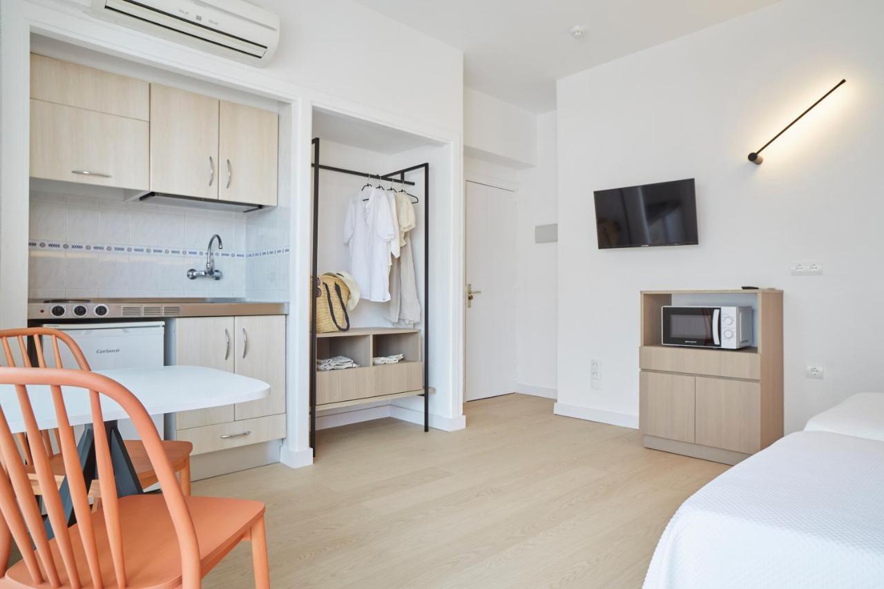 Excelsior Estudios & Apartamentos Сан-Антонио-Абад Экстерьер фото