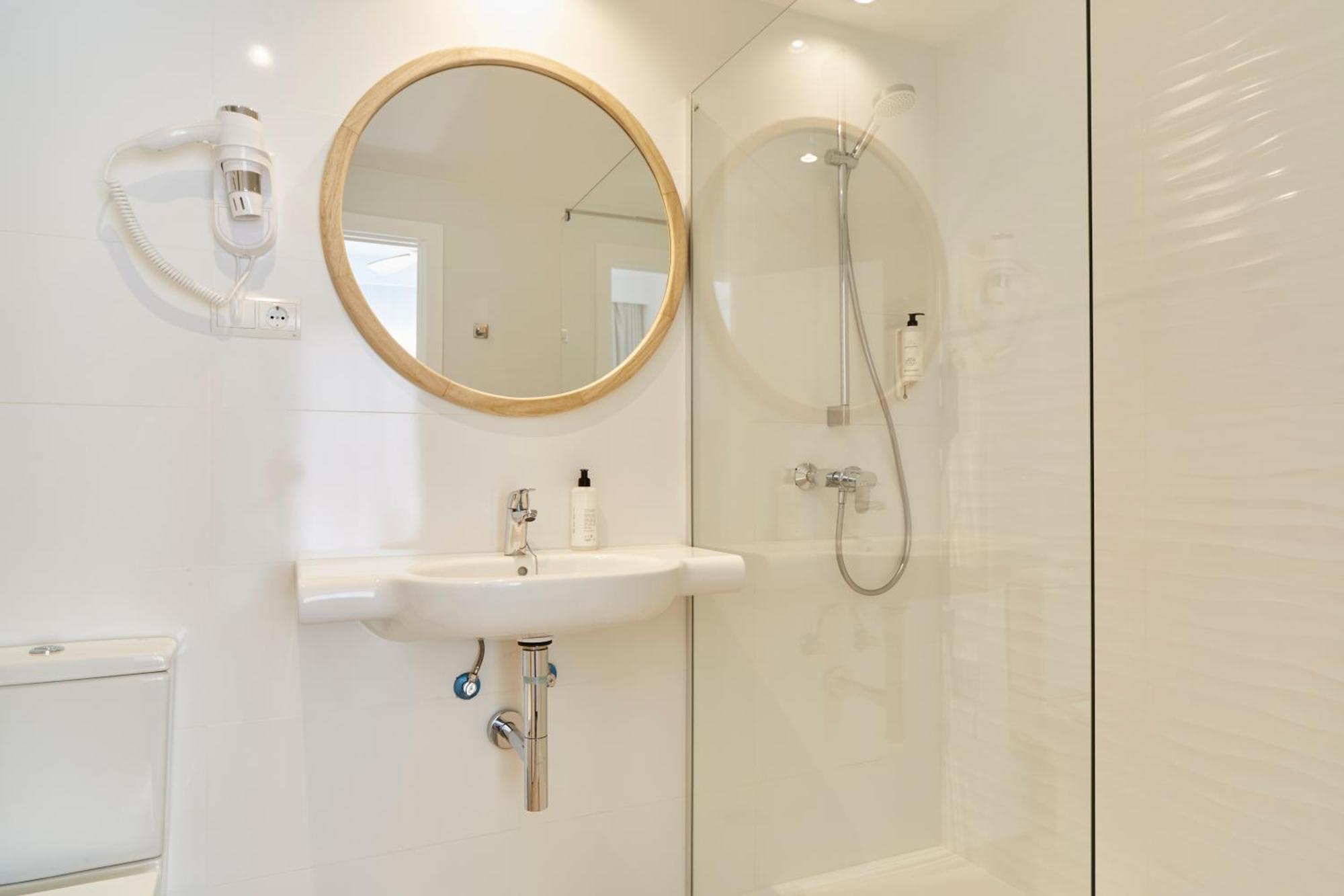 Excelsior Estudios & Apartamentos Сан-Антонио-Абад Экстерьер фото