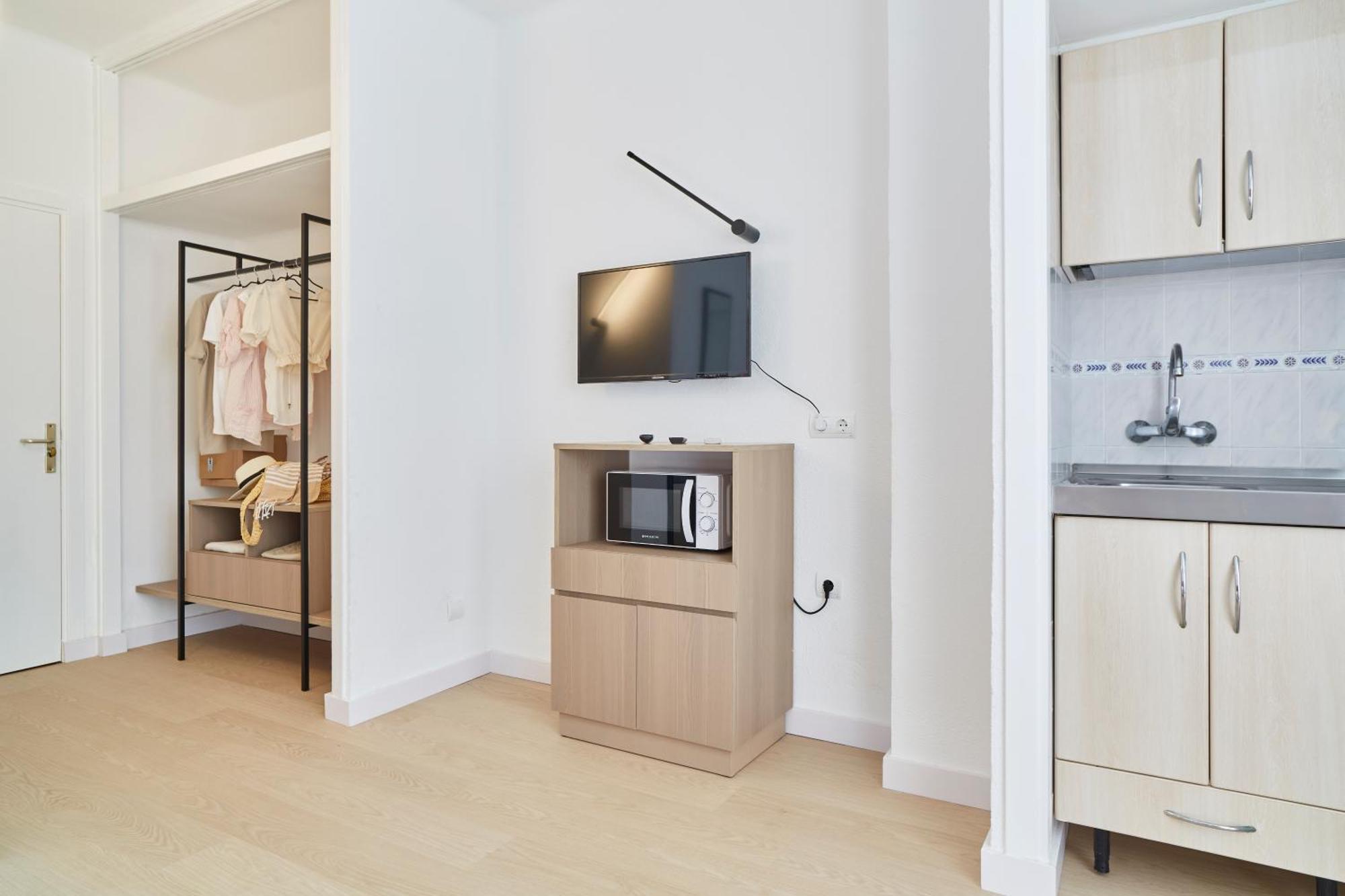 Excelsior Estudios & Apartamentos Сан-Антонио-Абад Экстерьер фото