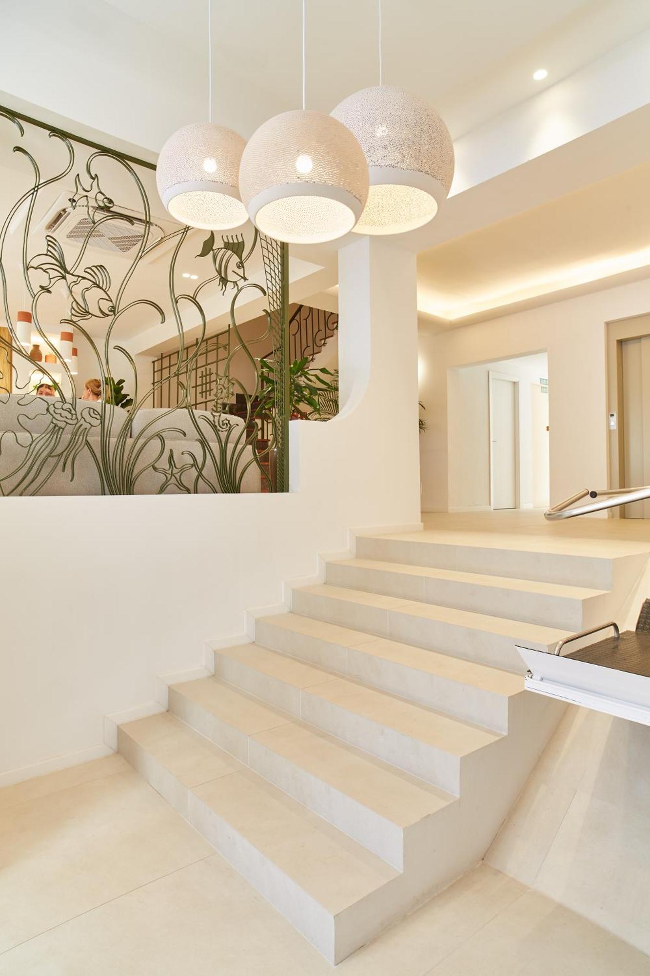 Excelsior Estudios & Apartamentos Сан-Антонио-Абад Экстерьер фото